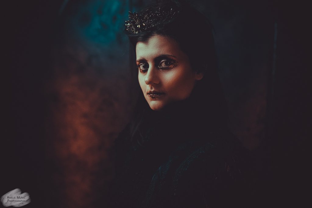 portrait-eines-weiblichen-vampires