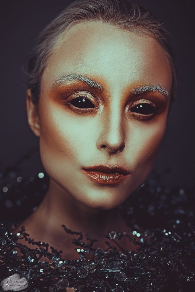 beauty-portrait-mit-schwarzen-augen