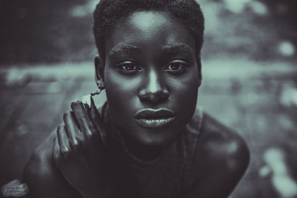 Düsteres-afrikanisches-portrait